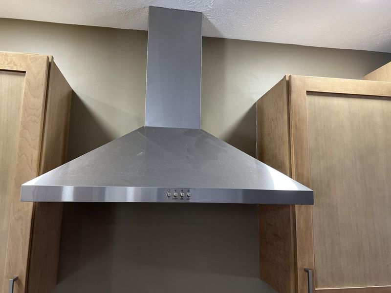 533 N Westminster Street, Waynesfield, OH 45896 Photo 32