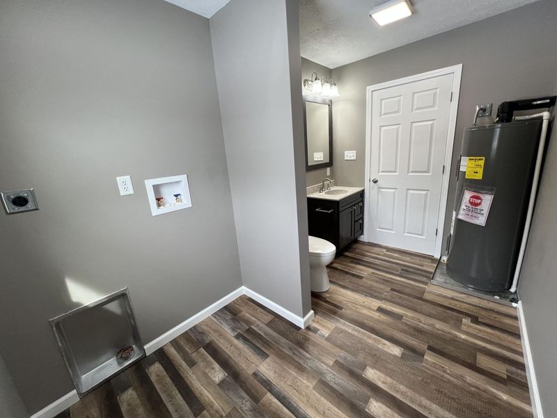 533 N Westminster Street, Waynesfield, OH 45896 Photo 57