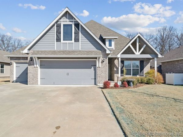 7509 S Walnut Avenue, Broken Arrow, OK 74011