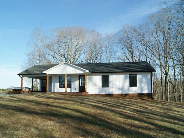 480 Watford Road , Thomasville, NC 27360