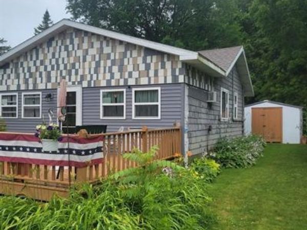 N4521 W Shoreplace Road, Cambridge, WI 53523