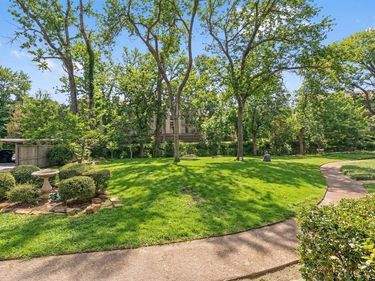 7812 Royal Lane, Unit 210, Dallas, TX 75230