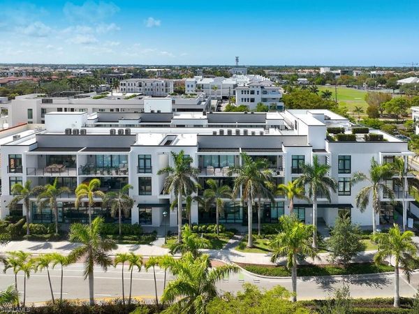 850 Central AVE, Unit 301, NAPLES, FL 34102