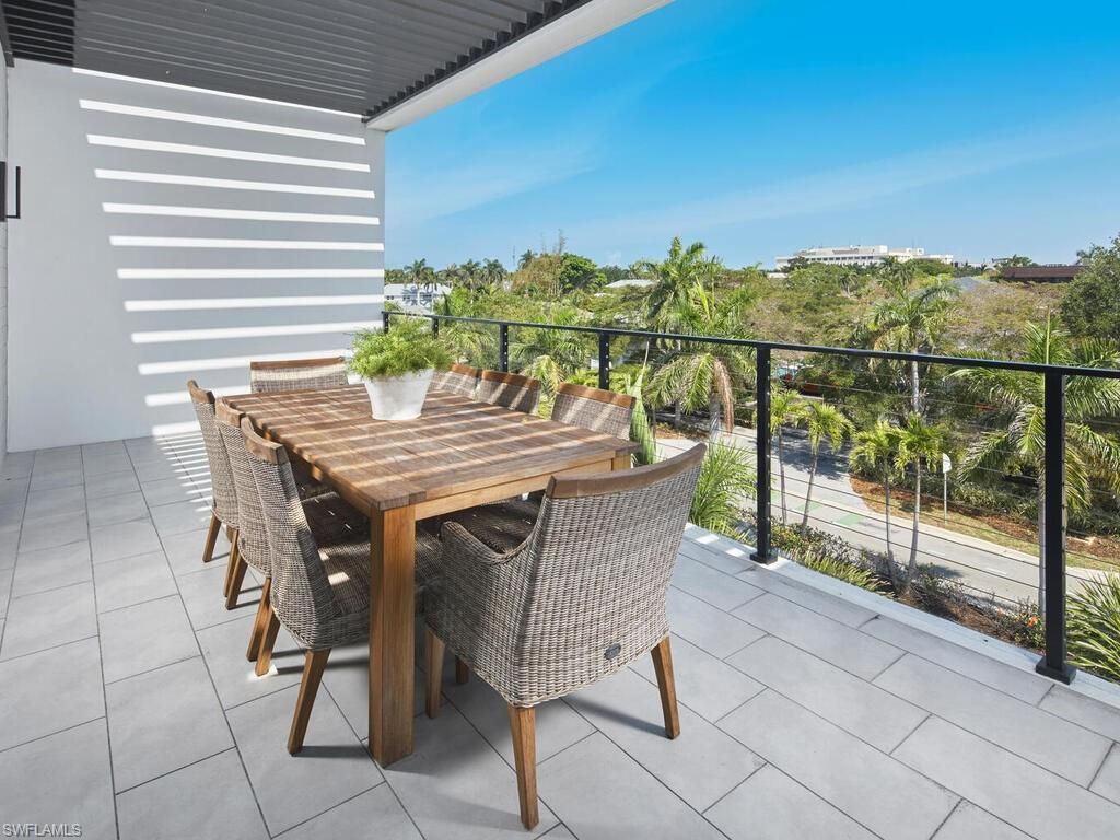 850 Central Ave, Unit 301, Naples, FL 34102 Photo