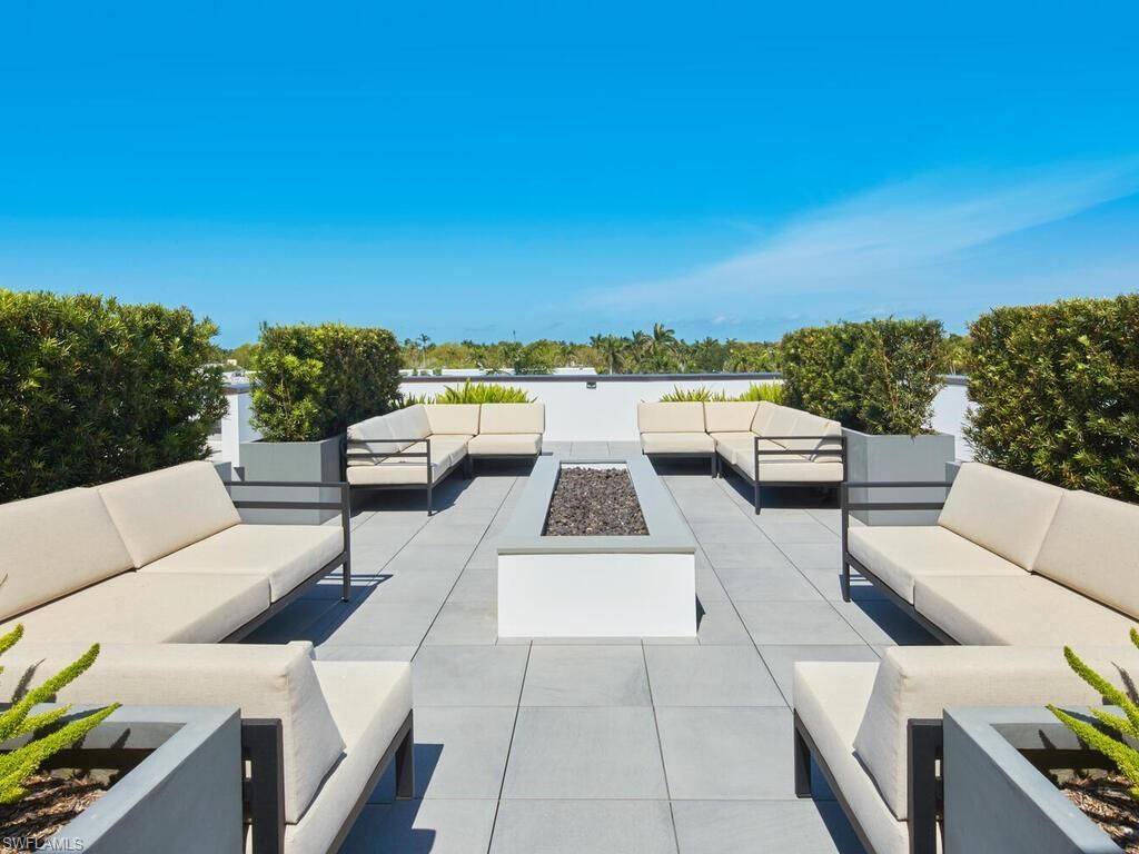 850 Central Ave, Unit 301, Naples, FL 34102 Photo