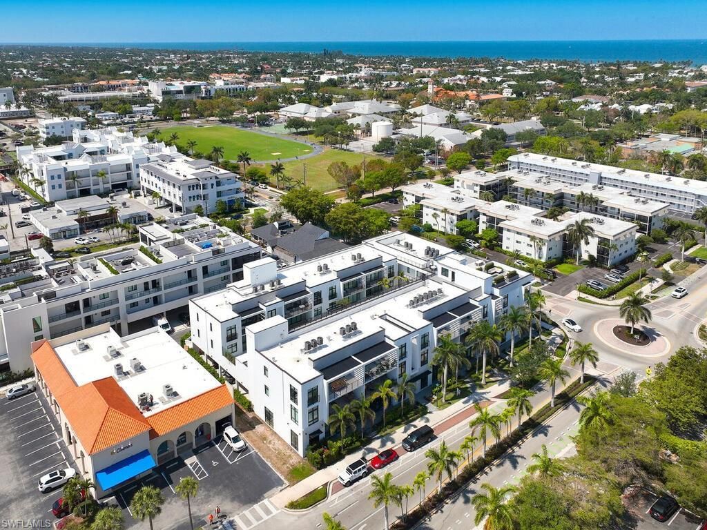 850 Central Ave, Unit 301, Naples, FL 34102 Photo