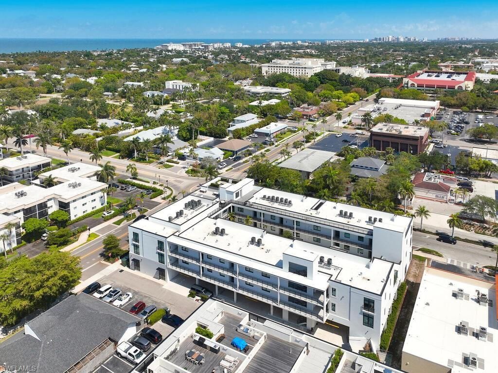 850 Central Ave, Unit 301, Naples, FL 34102 Photo