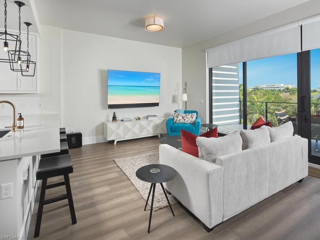 850 Central Ave, Unit 301, Naples, FL 34102 Photo