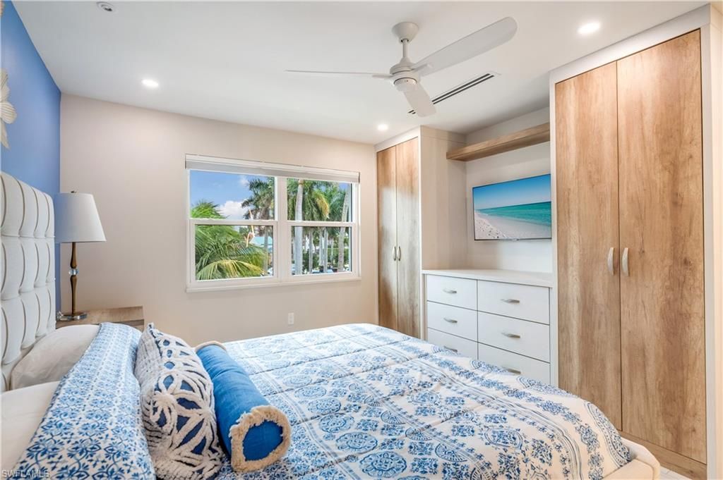 1021 3rd St S, Unit 310, Naples, FL 34102 Photo