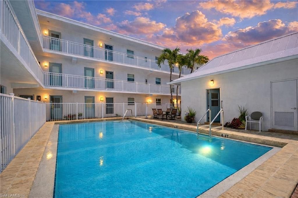 1021 3rd St S, Unit 310, Naples, FL 34102 Photo