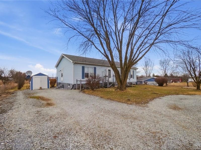 4075 Russia Versailles Road, Houston, OH 45333 Photo 8