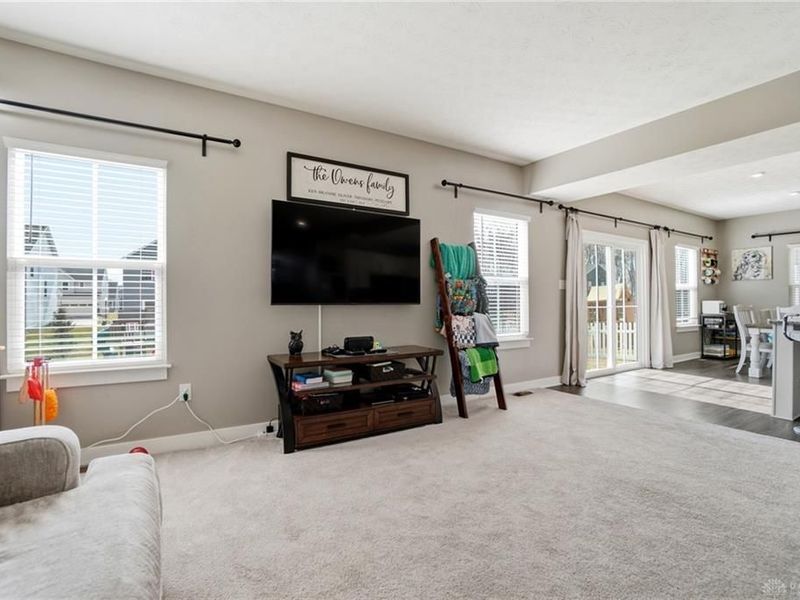 9187 Lakeside Street, Tipp City, OH 45371 Photo 10