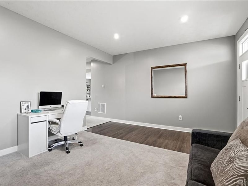 9187 Lakeside Street, Tipp City, OH 45371 Photo 17