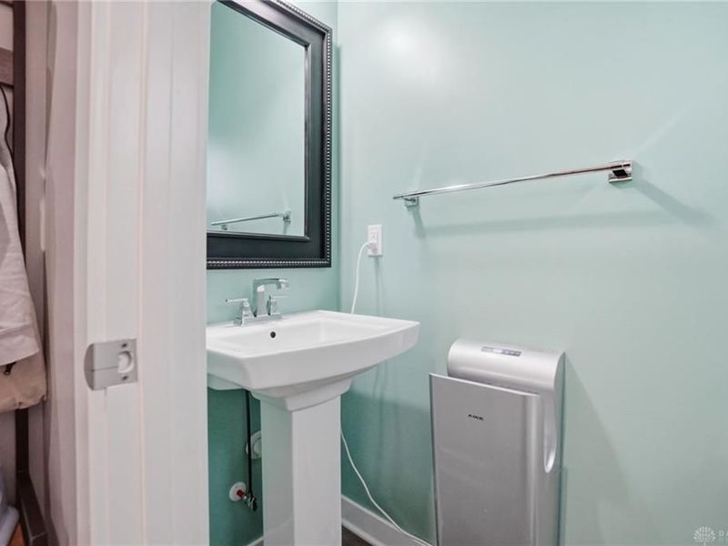 9187 Lakeside Street, Tipp City, OH 45371 Photo 30