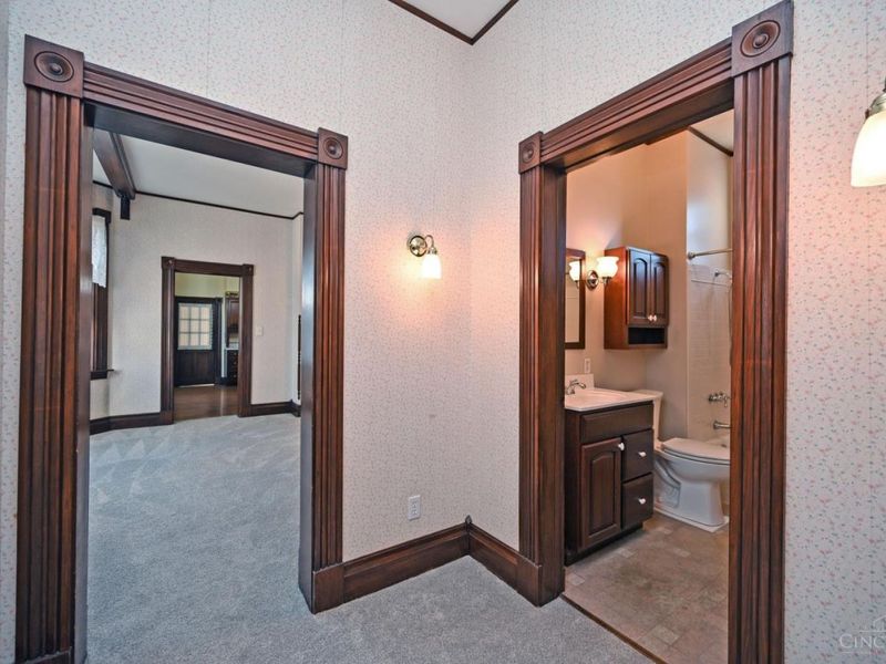 215 Walnut Street, Elmwood Place, OH 45216 Photo 15