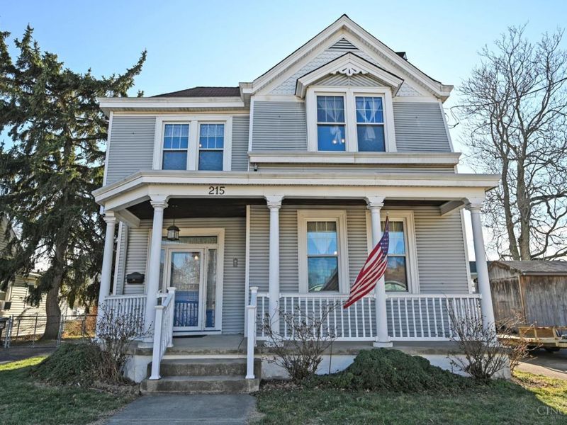 215 Walnut Street, Elmwood Place, OH 45216 Photo 2