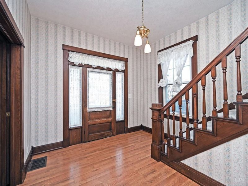 215 Walnut Street, Elmwood Place, OH 45216 Photo 6