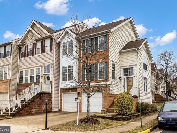 20627 GLENMERE SQUARE, STERLING, VA 20165