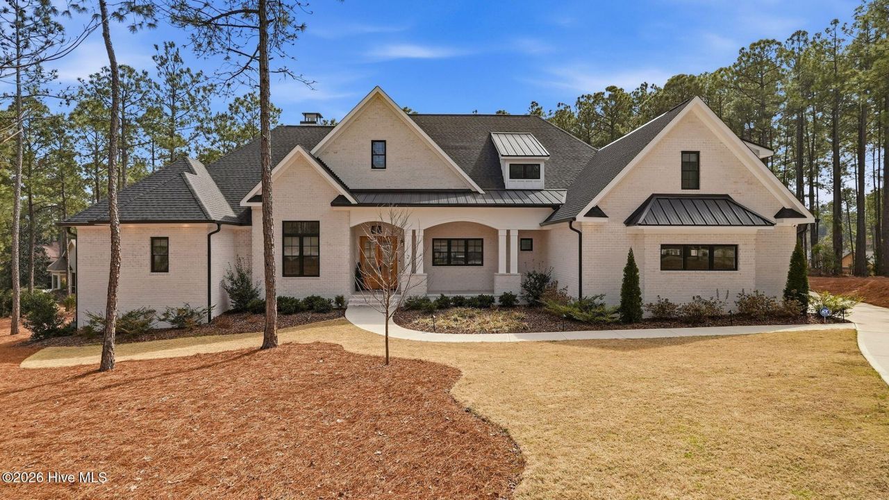 2 Masters Ridge, Southern Pines, NC 28387 Main Photo