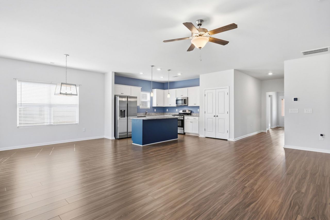 214 Portofino Dr. Photo 10