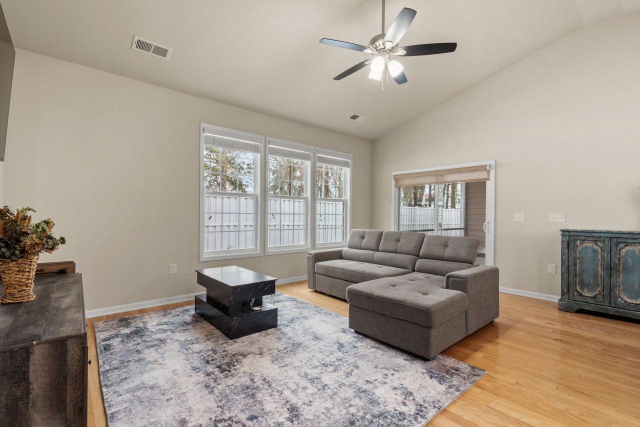 325 Saint Catherine Bay Ct.  Photo 11