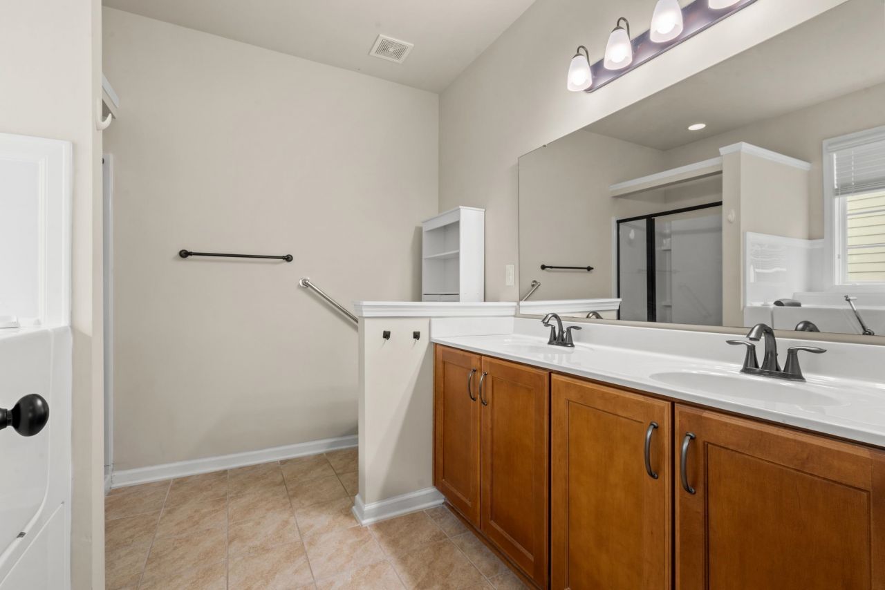 325 Saint Catherine Bay Ct.  Photo 22