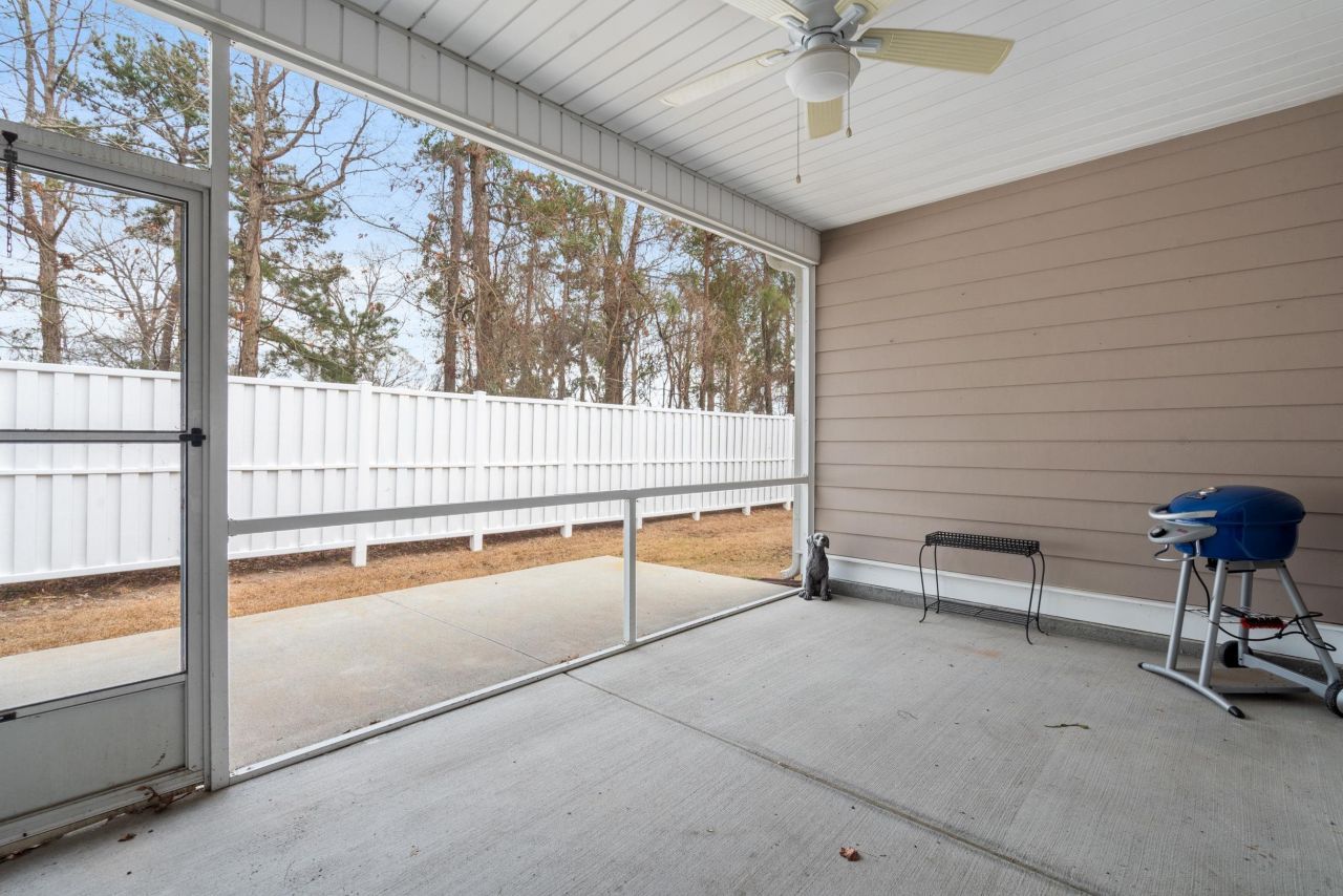 325 Saint Catherine Bay Ct.  Photo 31