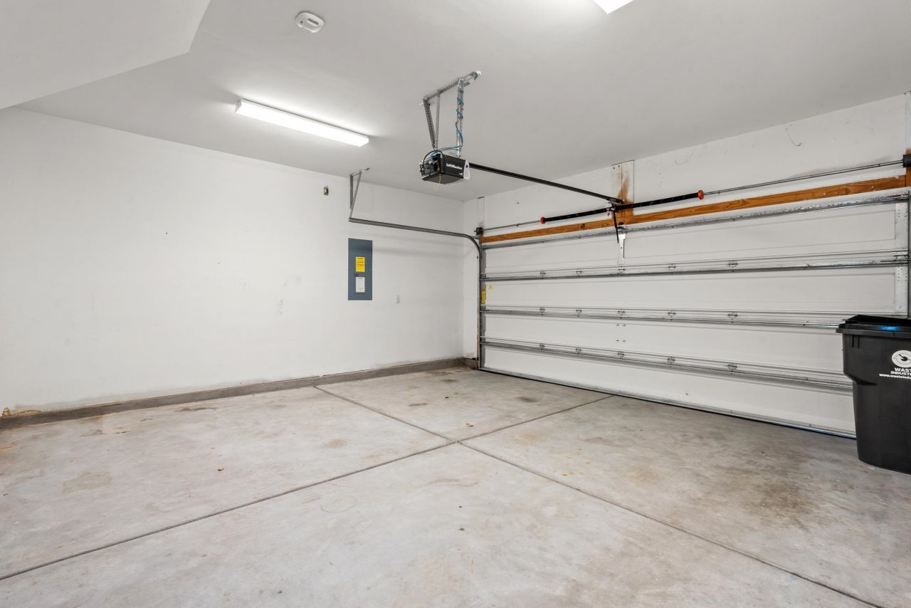 325 Saint Catherine Bay Ct.  Photo 33