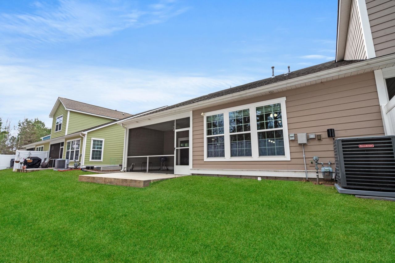 325 Saint Catherine Bay Ct.  Photo 34