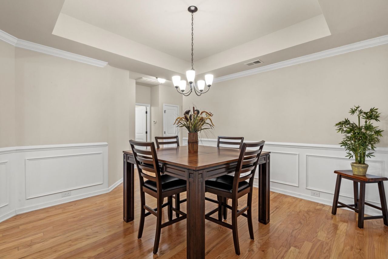 325 Saint Catherine Bay Ct.  Photo 7