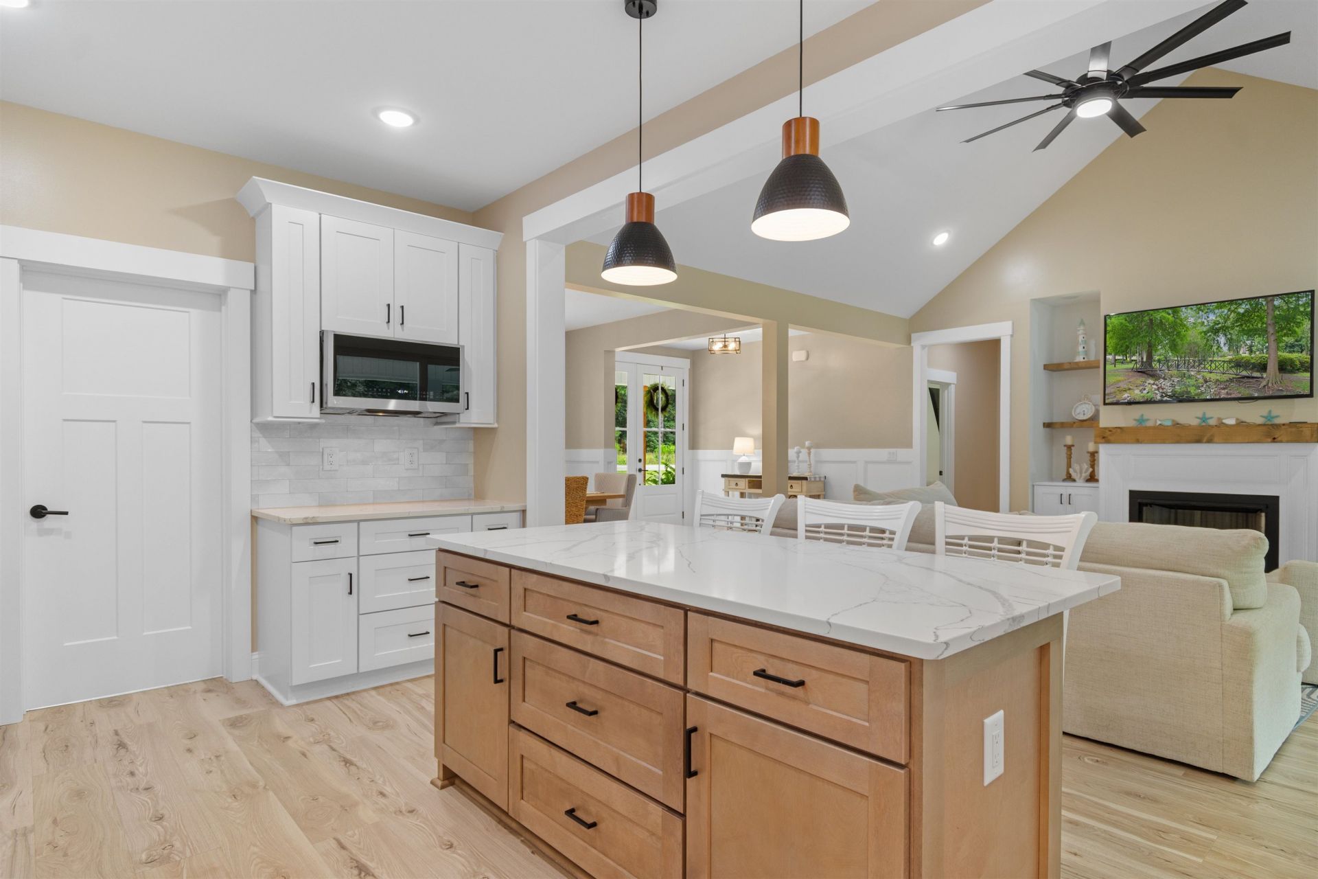 6220 Highway 65 Photo 11