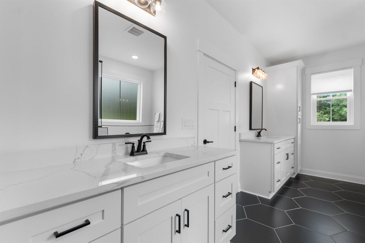 6220 Highway 65  Photo 19