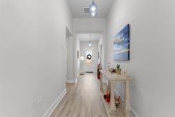 1118 Barrington Way  photo 4