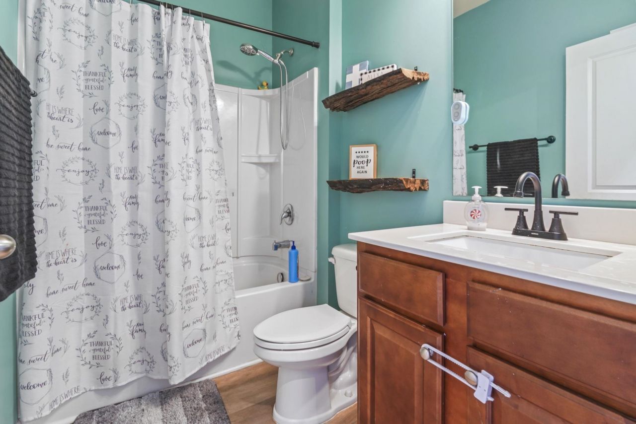 172 Harmony Ln.  Photo 32