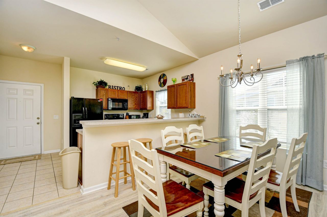 6253 Catalina Dr.  Photo 10