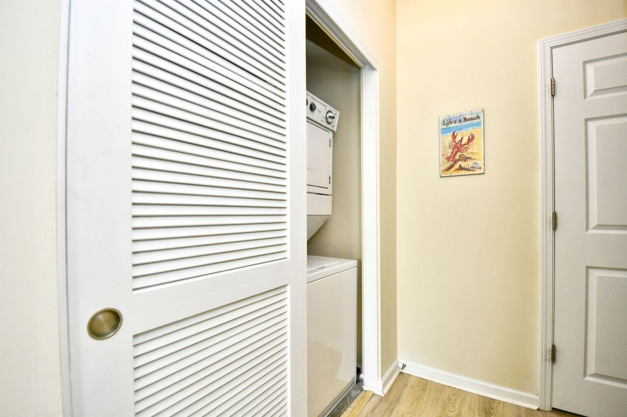 6253 Catalina Dr.  Photo 20