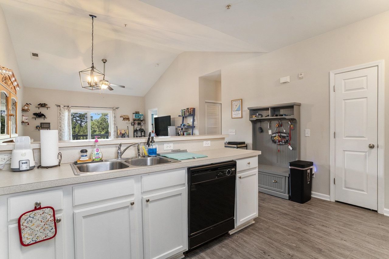 374 Kiskadee Loop Photo 10