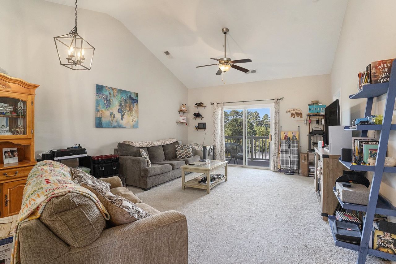 374 Kiskadee Loop Photo 3