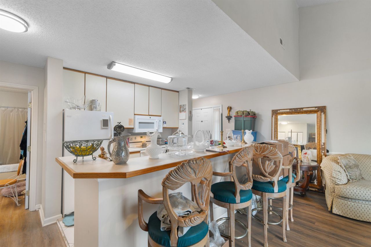 4337 Spa Dr.  Photo 10