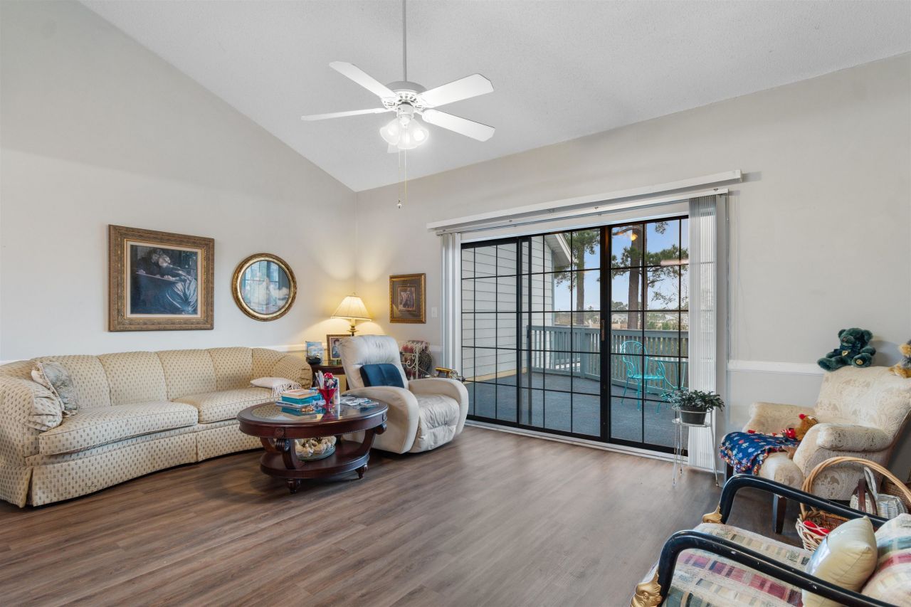 4337 Spa Dr.  Photo 9