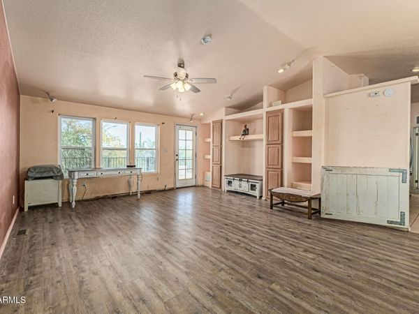 25206 W ROCKAWAY HILLS Drive, Morristown, AZ 85342