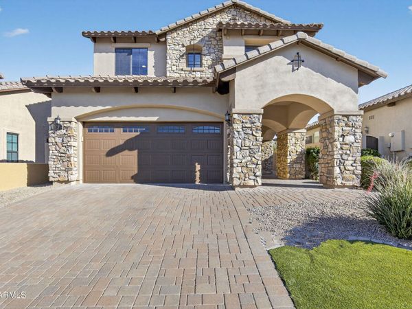 8724 E Ivy Street, Mesa, AZ 85207