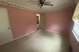 1457 E Montague Avenue photo 4