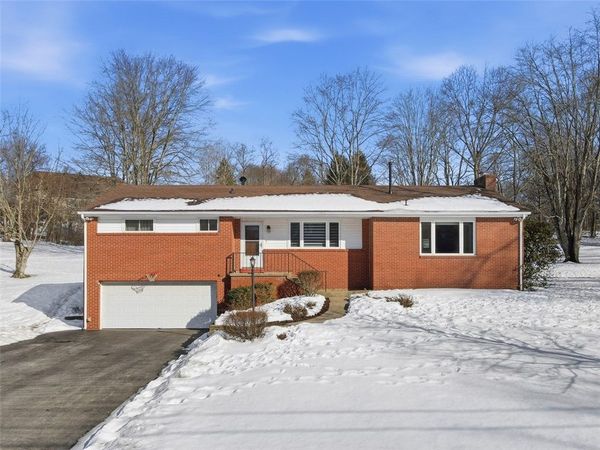 2548 Aldon Dr, Sewickley, PA 15143