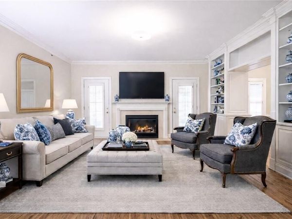 211 Colonial Homes Drive NW, Unit 1301, Atlanta, GA 30309