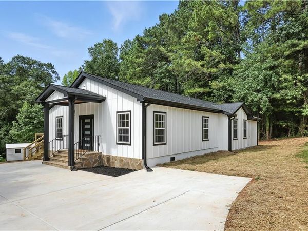 2048 Sugar Pike Road , Woodstock, GA 30188