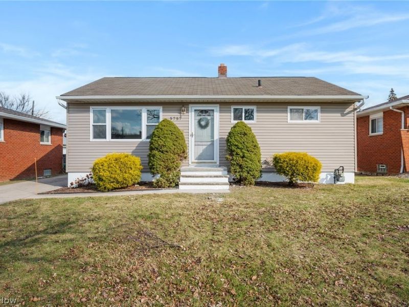 5757 Defiance Avenue, Brook Park, OH 44142 Photo 1