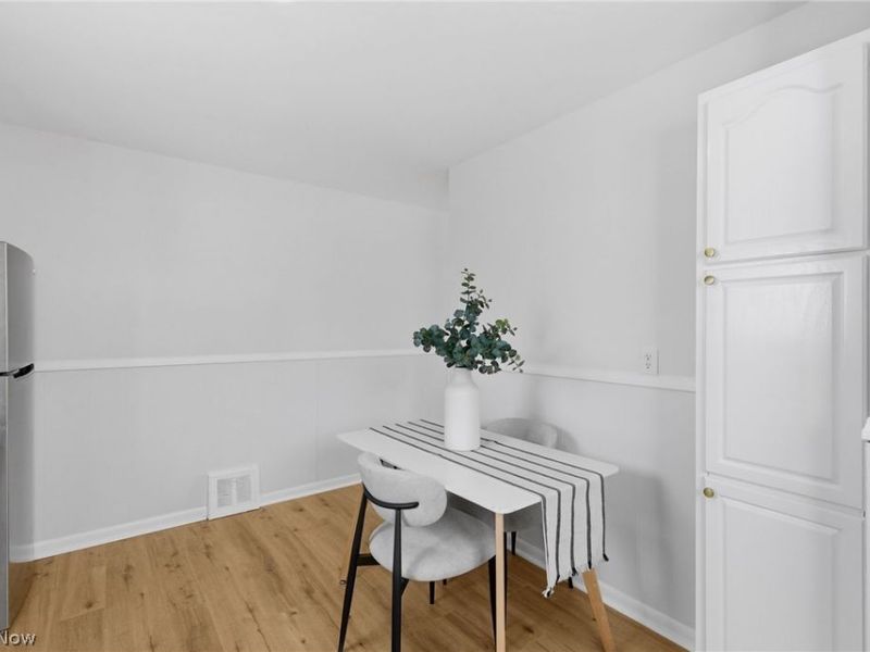 5757 Defiance Avenue, Brook Park, OH 44142 Photo 14