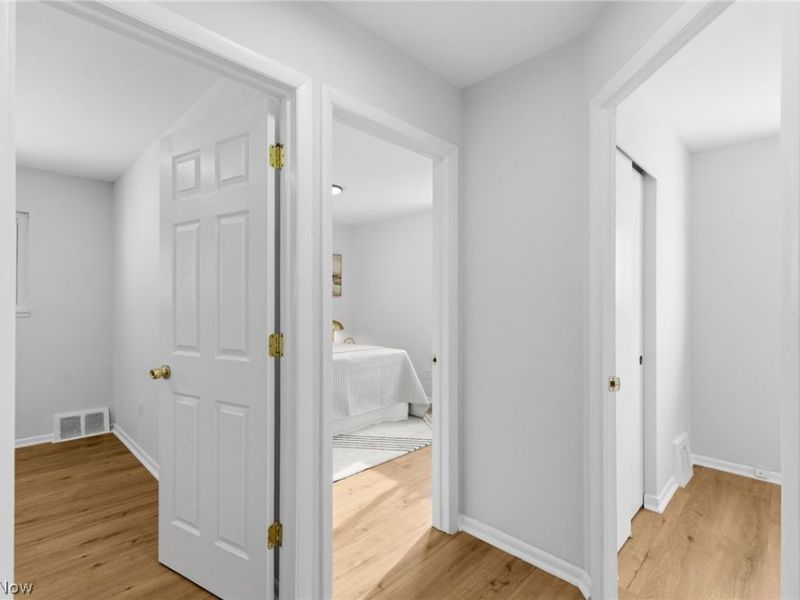 5757 Defiance Avenue, Brook Park, OH 44142 Photo 15