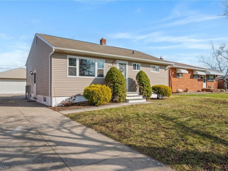 5757 Defiance Avenue, Brook Park, OH 44142 Photo 2